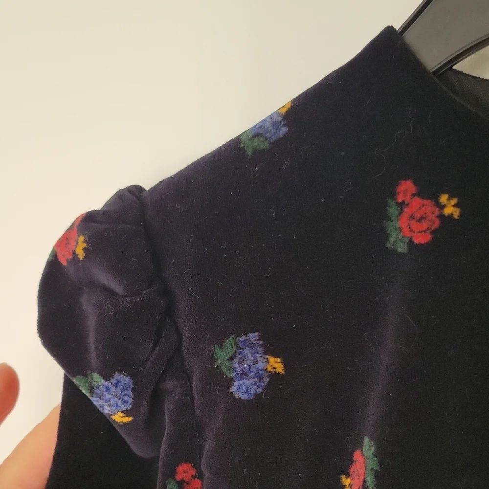 Holiday Black Velvet Velour Floral Lace Trim Kids Dress Long Puffy Sleeves Italy